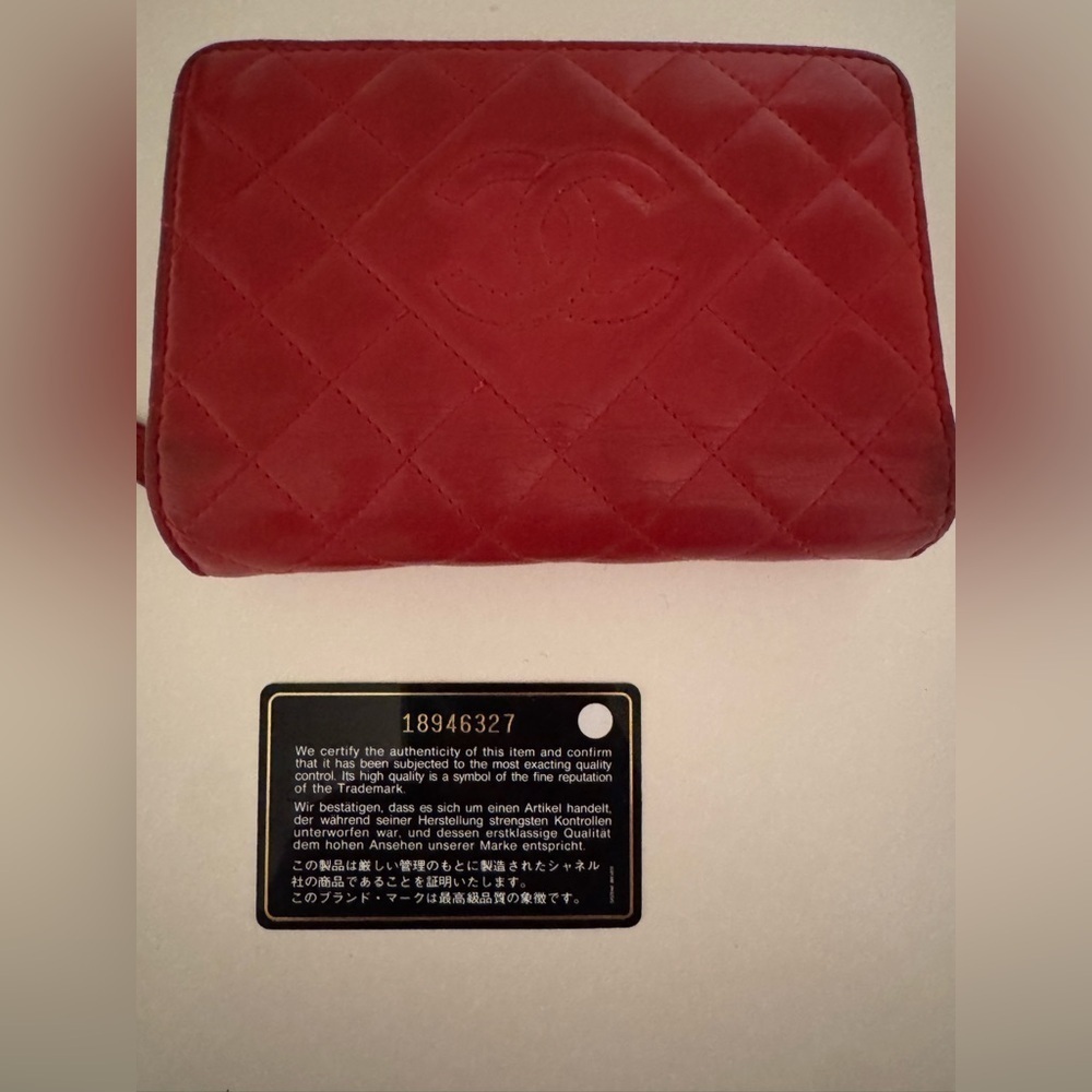 Chanel Small Classic Red Quilted Leather Wallet - Authentic - Picture 15 of 16